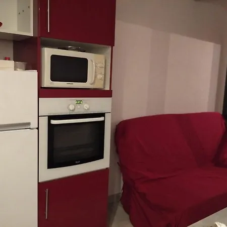 Le Neptuna 50 Metres Reservation Du Samedi Au Samedi En Haute Saison Apartman Agde